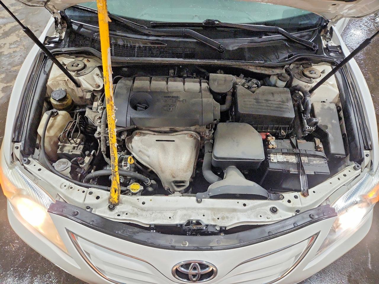 2011 TOYOTA CAMRY — фото 11
