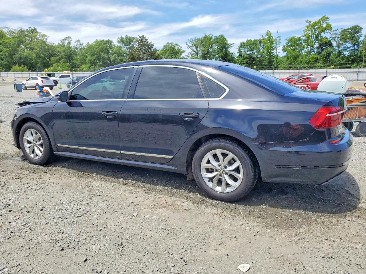 2017 VOLKSWAGEN PASSAT — фото 2