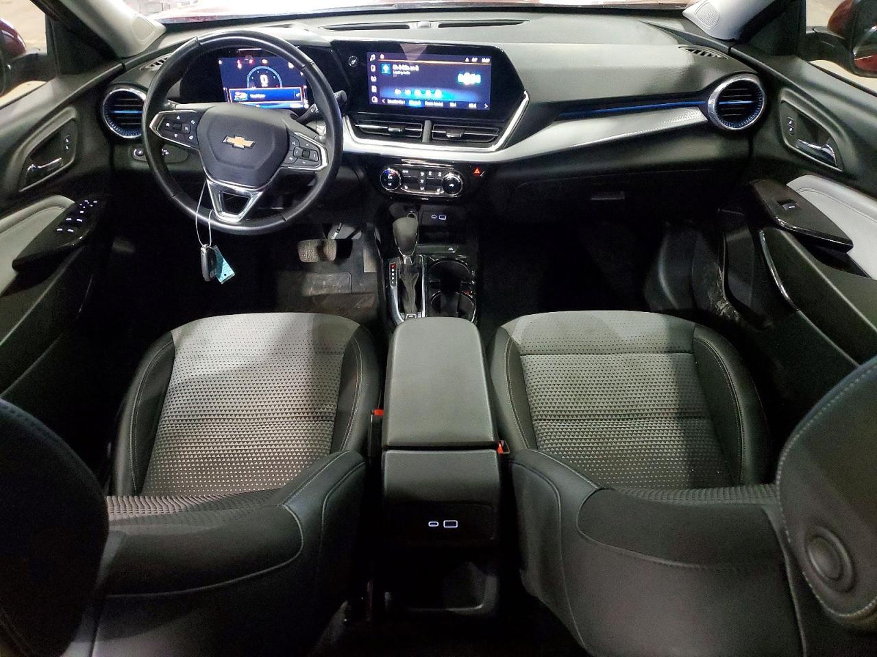 CHEVROLET TRAX