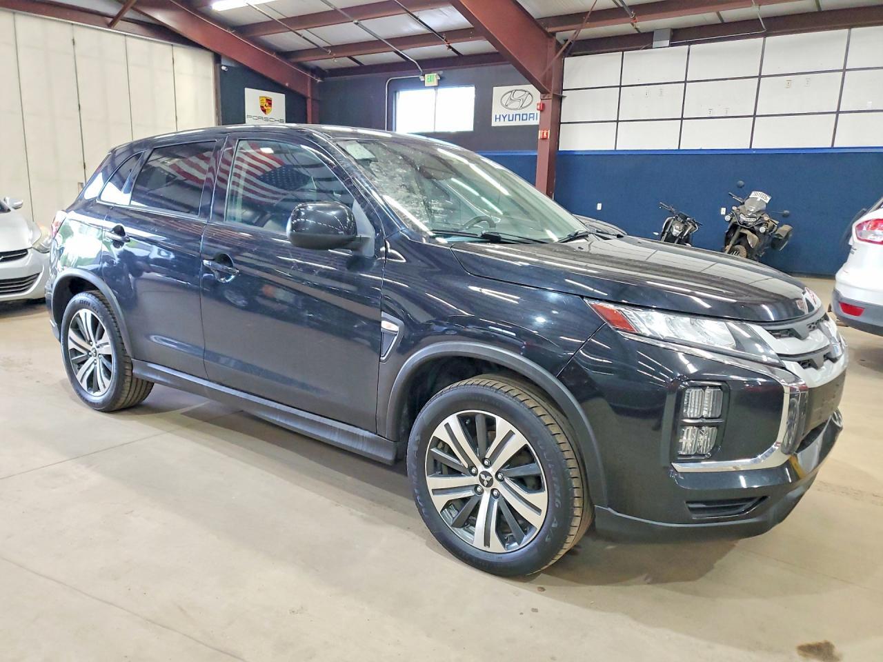 MITSUBISHI OUTLANDER SPORT