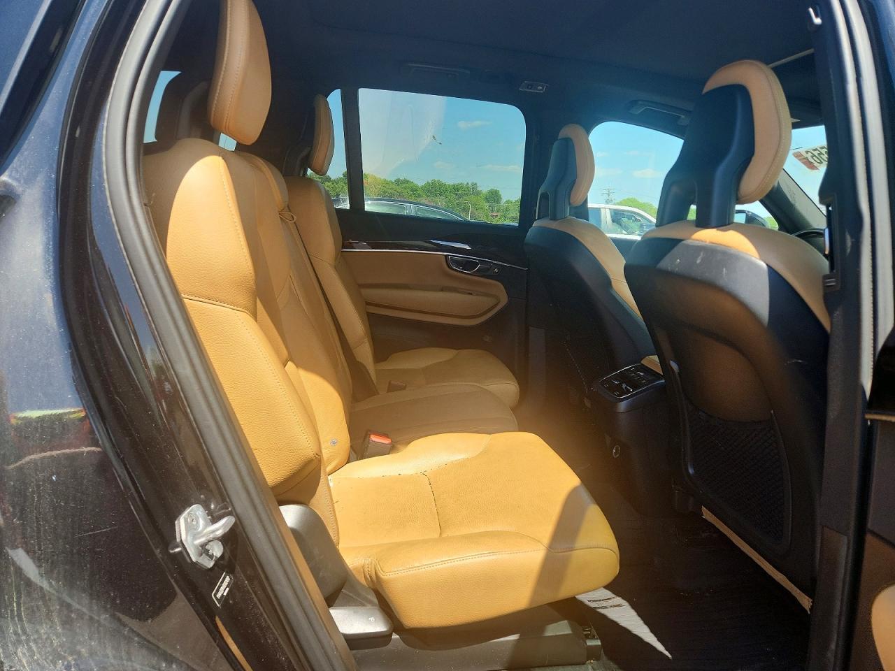 2016 VOLVO XC90 — фото 10
