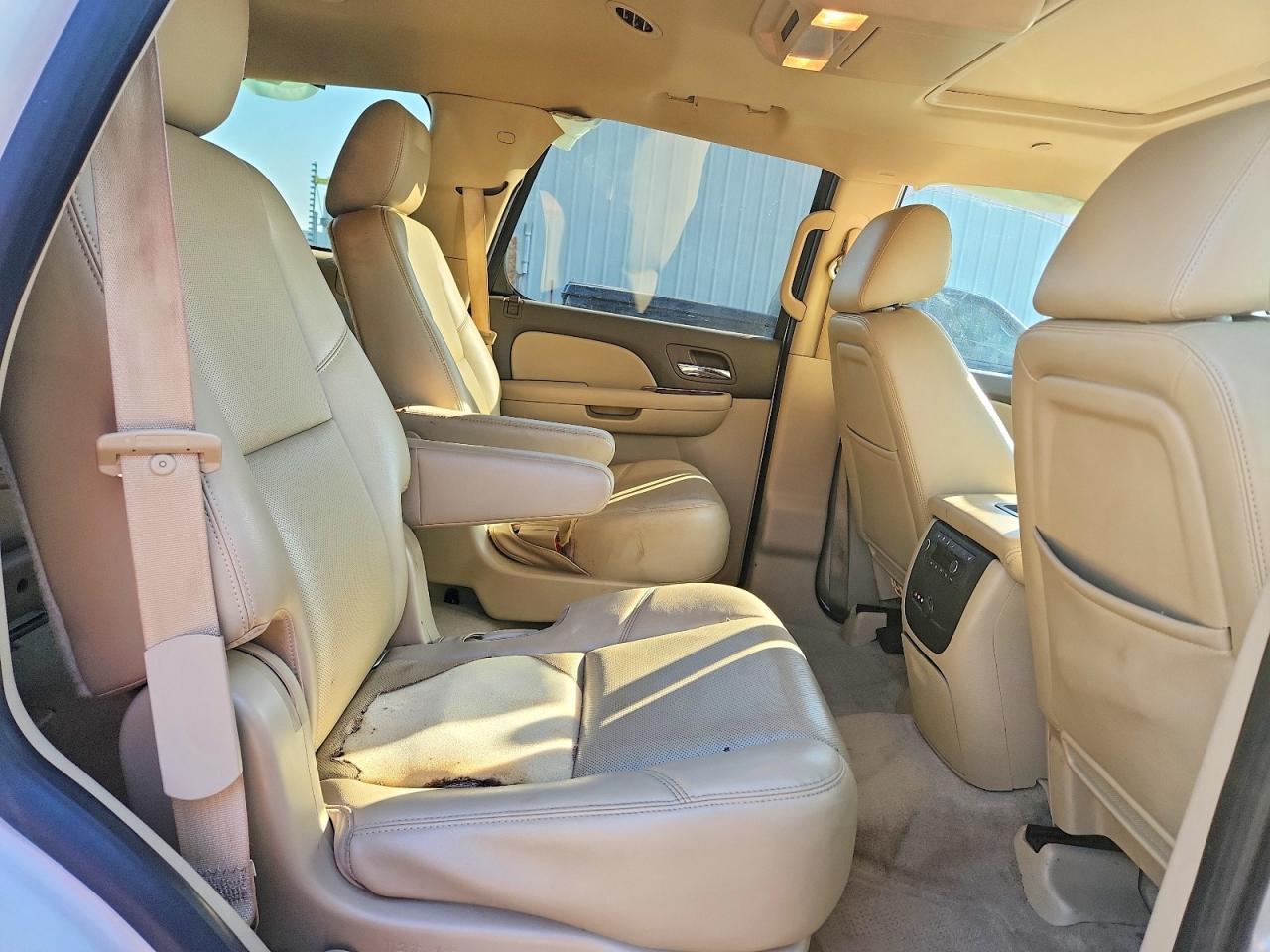 CHEVROLET TAHOE