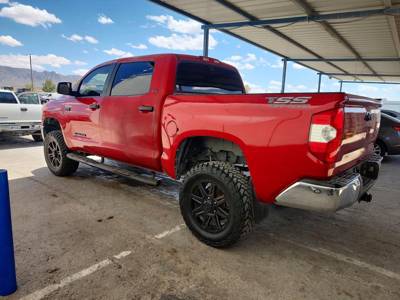 TOYOTA TUNDRA