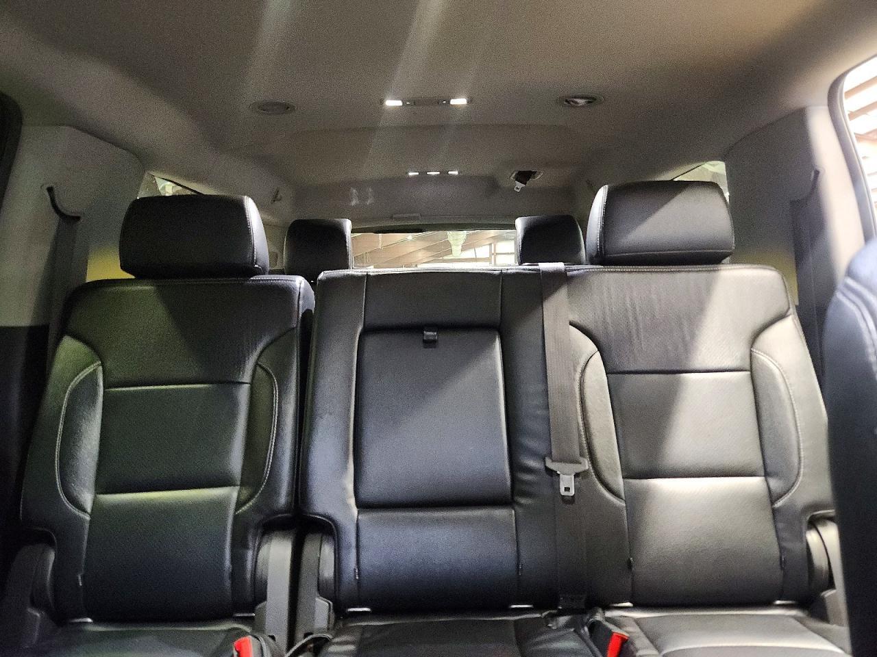 CHEVROLET SUBURBAN