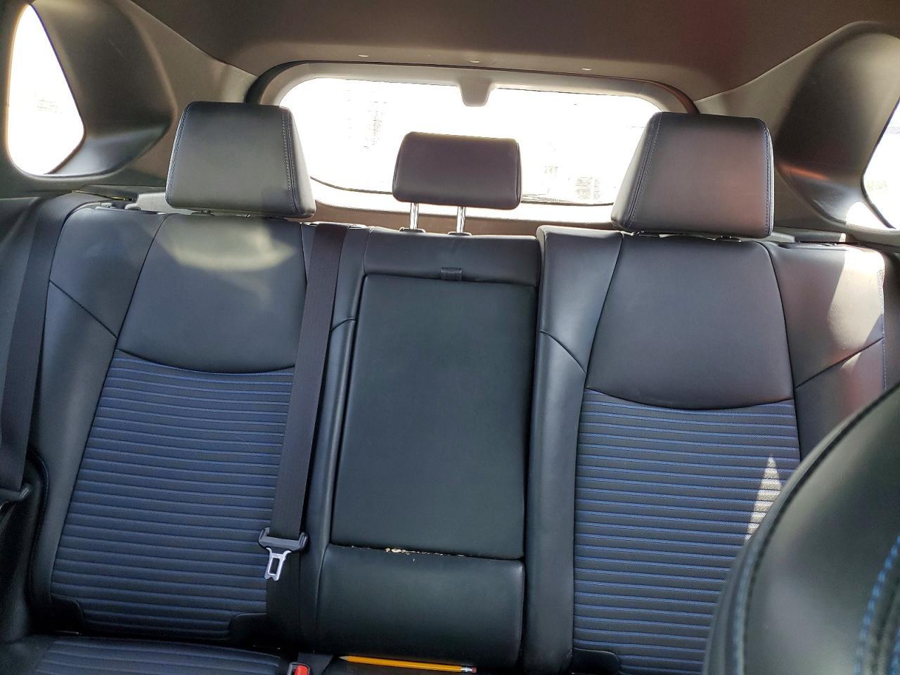 2020 TOYOTA RAV4 HYBRID — фото 10