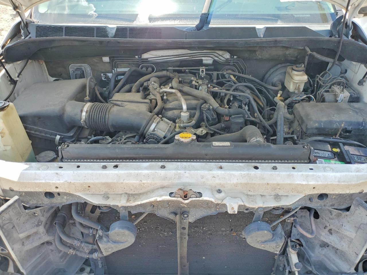 2010 TOYOTA TUNDRA — фото 11