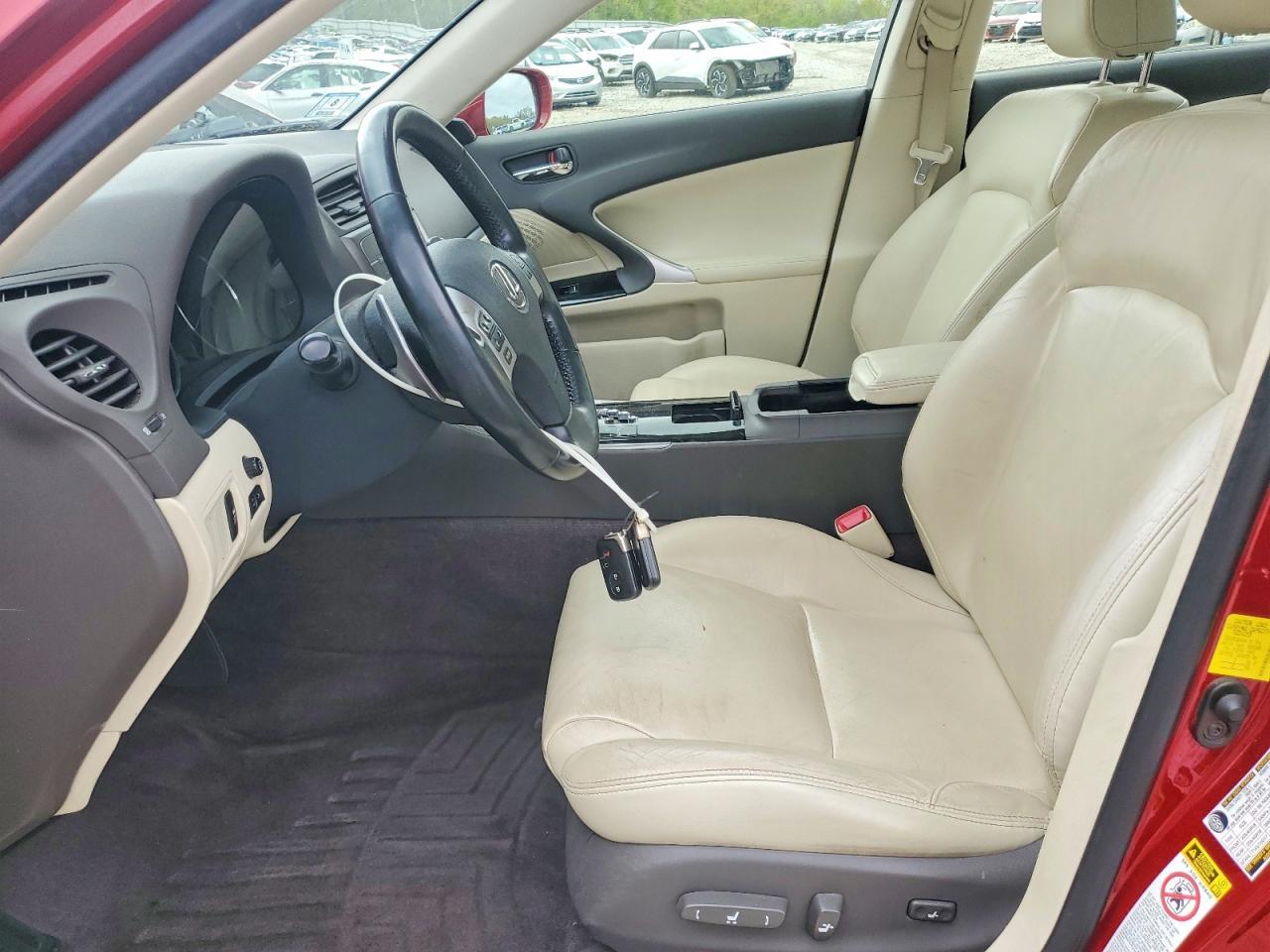 2012 LEXUS IS 250 — фото 7