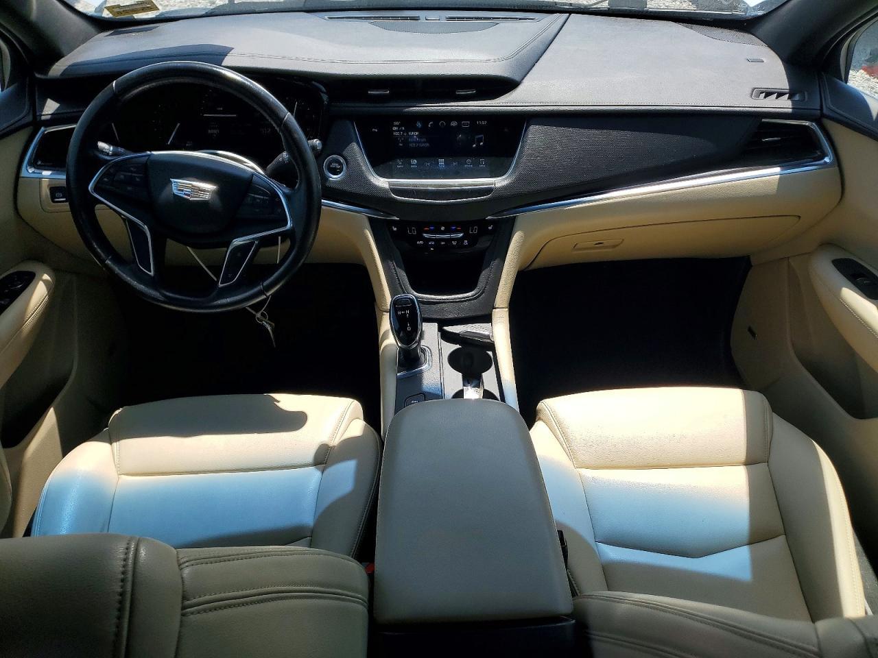 CADILLAC XT5