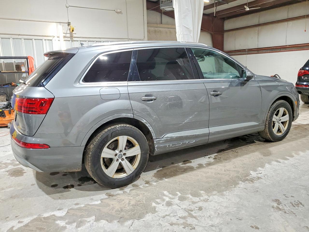2018 AUDI Q7 — фото 3