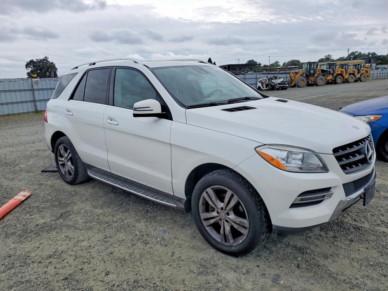 MERCEDES-BENZ M-CLASS