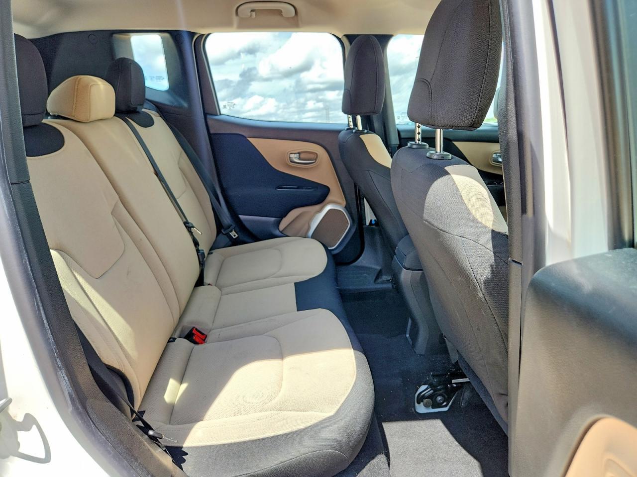 2016 JEEP RENEGADE — фото 11