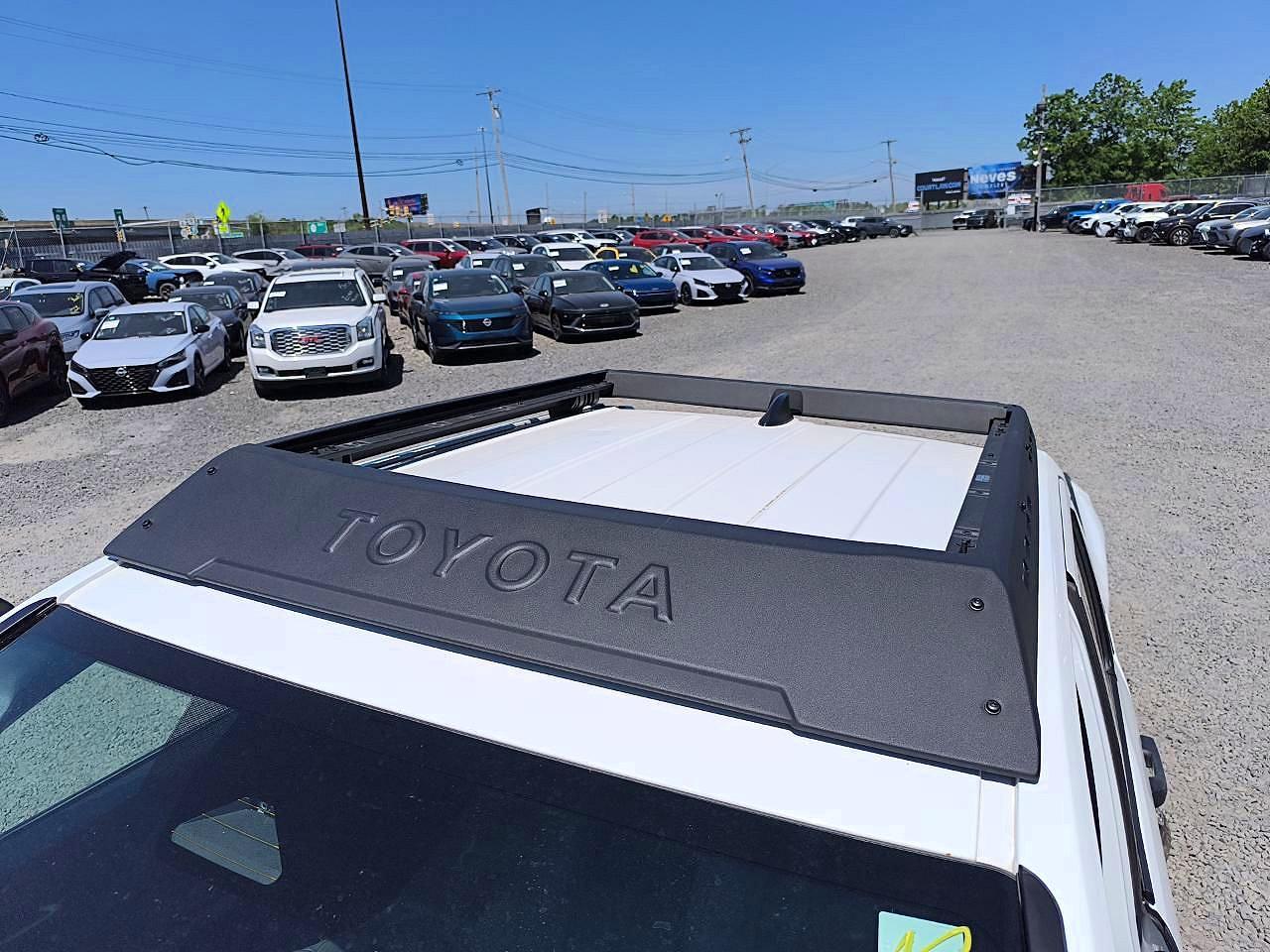 TOYOTA TACOMA