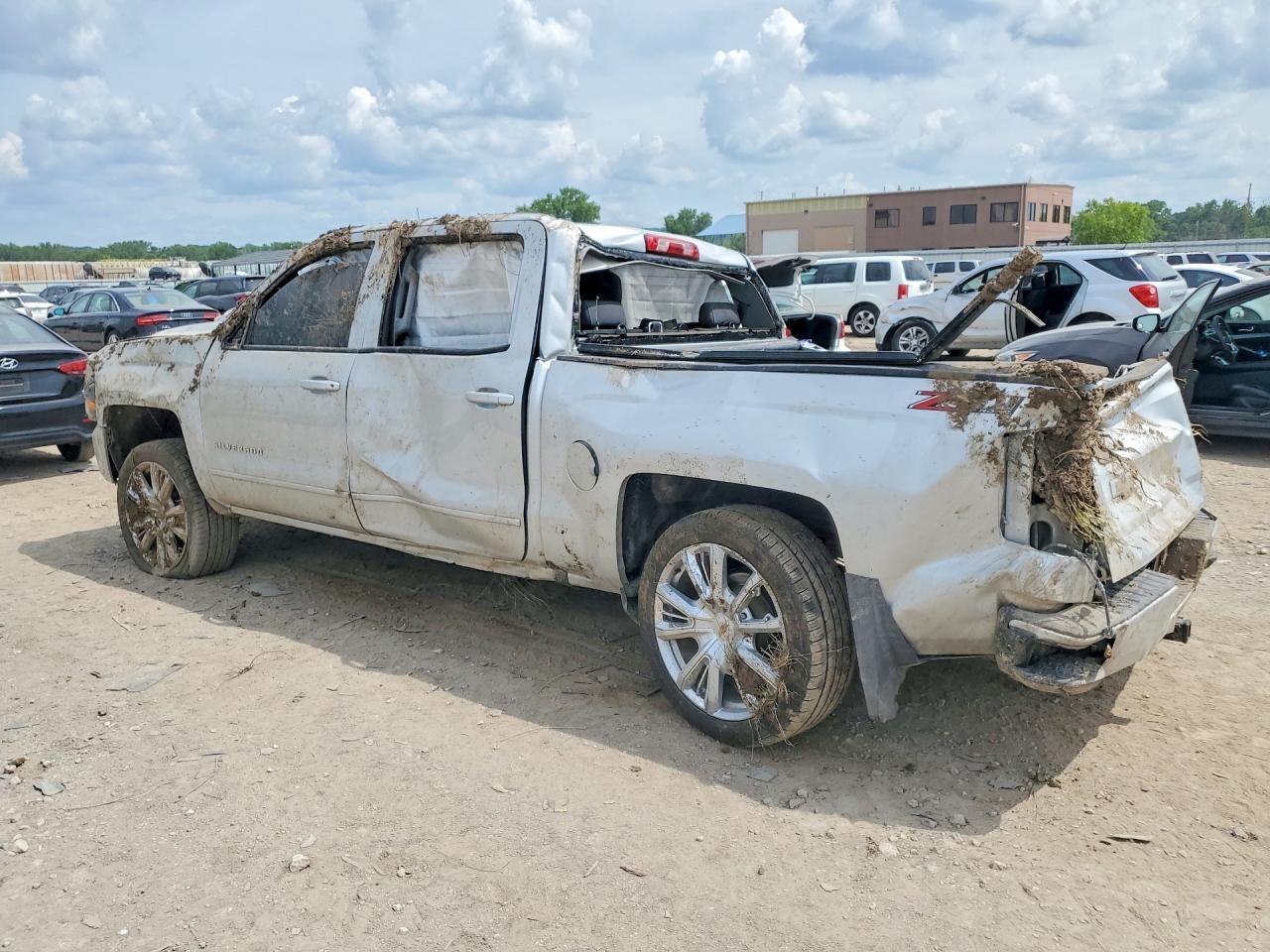 2018 CHEVROLET SILVERADO 1500 — фото 2