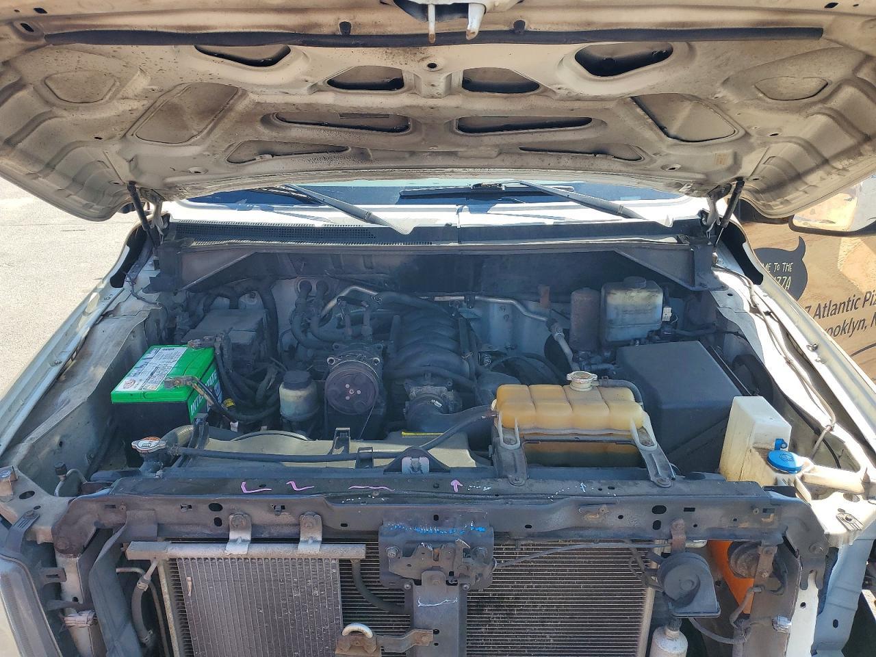 NISSAN NV2500