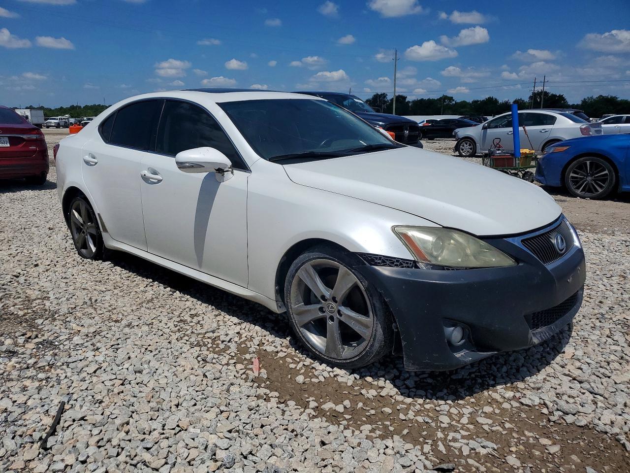 2013 LEXUS IS 250 — фото 4