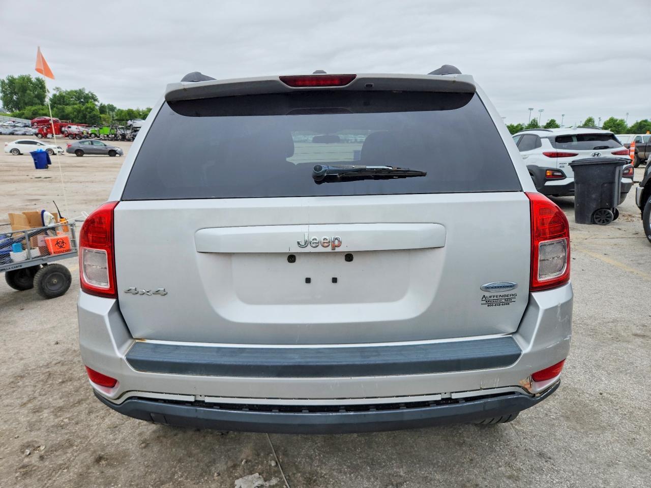 JEEP COMPASS