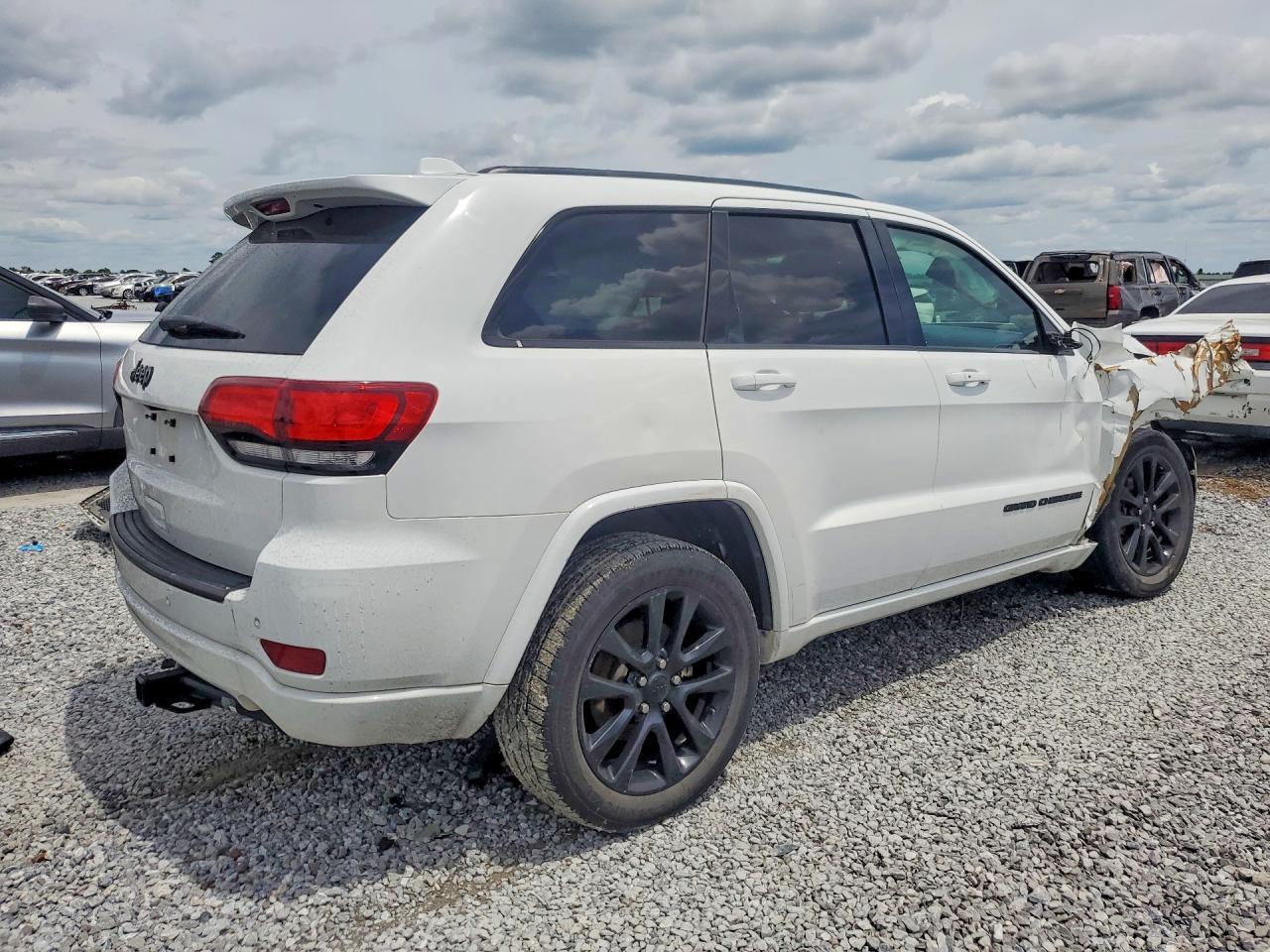 2020 JEEP GRAND CHEROKEE — фото 3