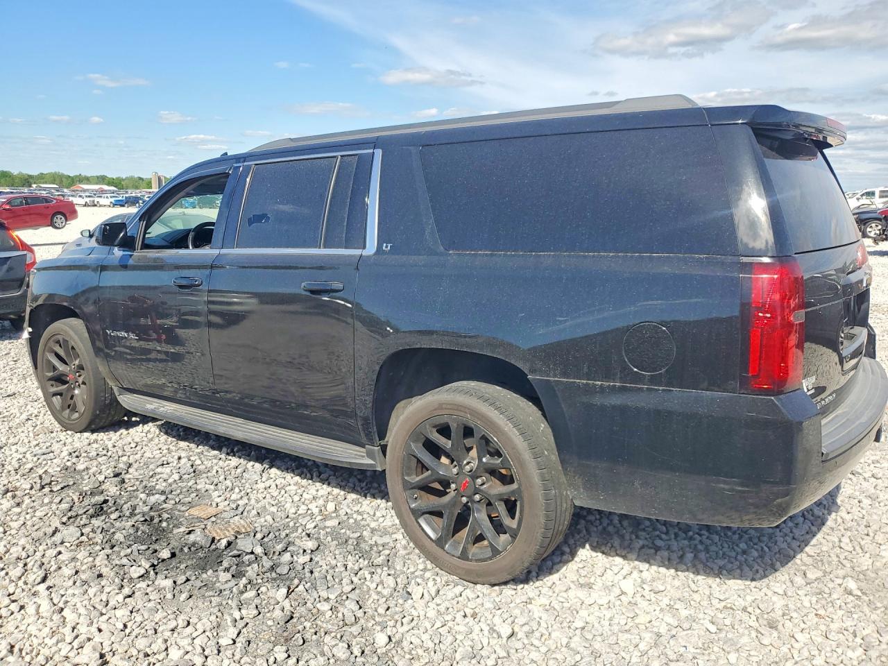 2019 CHEVROLET SUBURBAN — фото 2