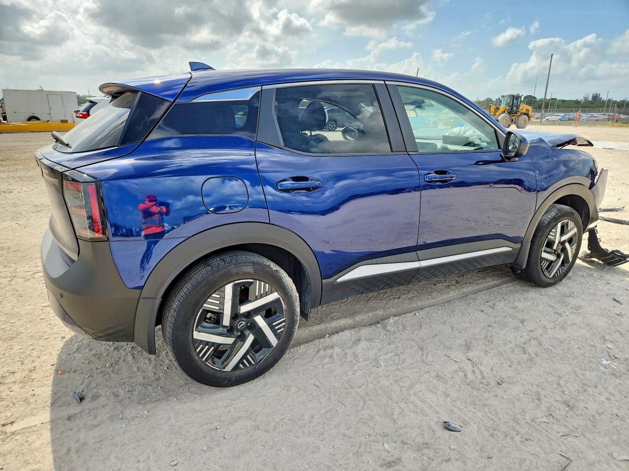 2025 NISSAN KICKS — фото 3