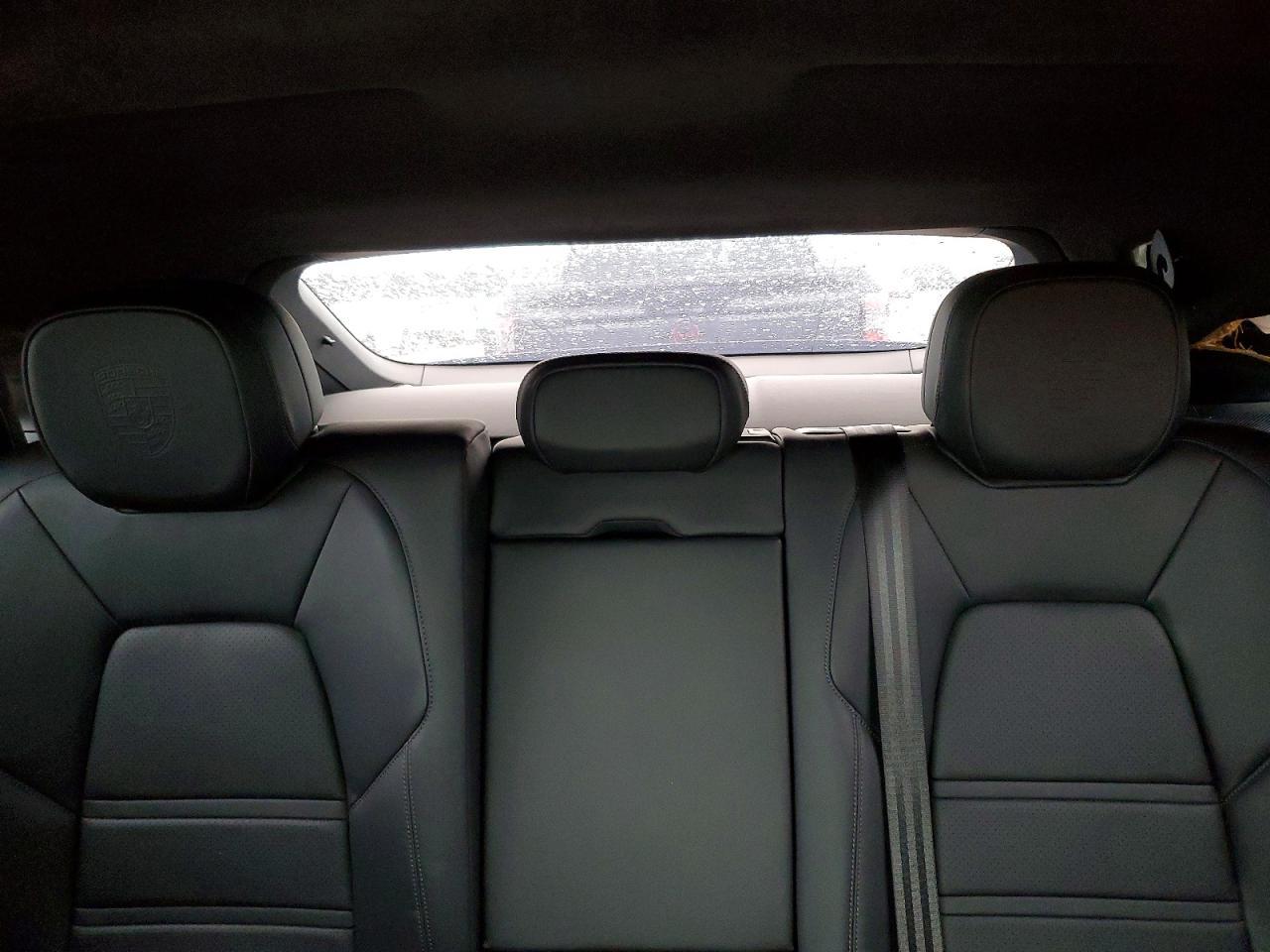 PORSCHE CAYENNE COUPE