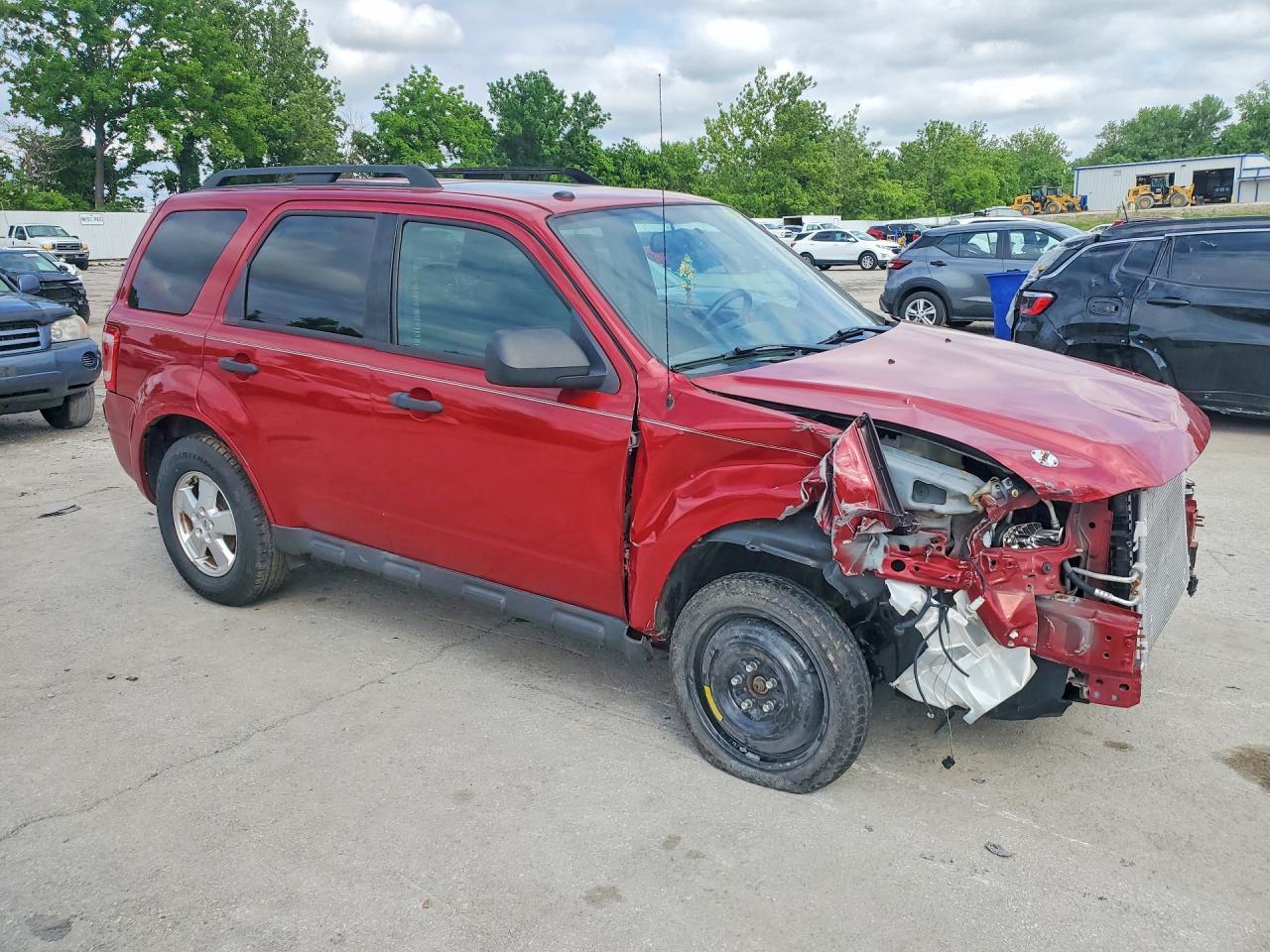FORD ESCAPE