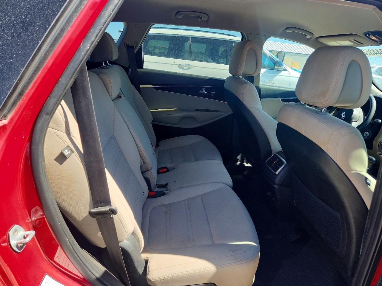 KIA SORENTO