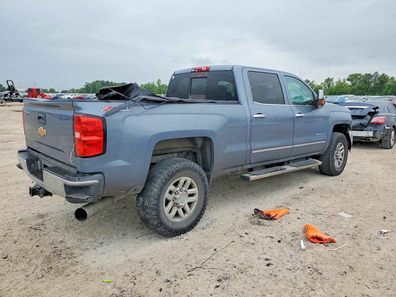 CHEVROLET SILVERADO