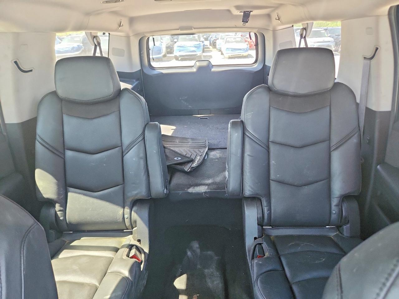 CADILLAC ESCALADE