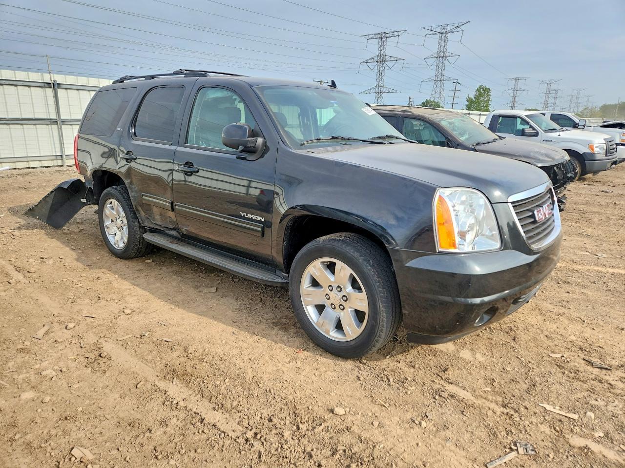 2011 GMC YUKON — фото 4