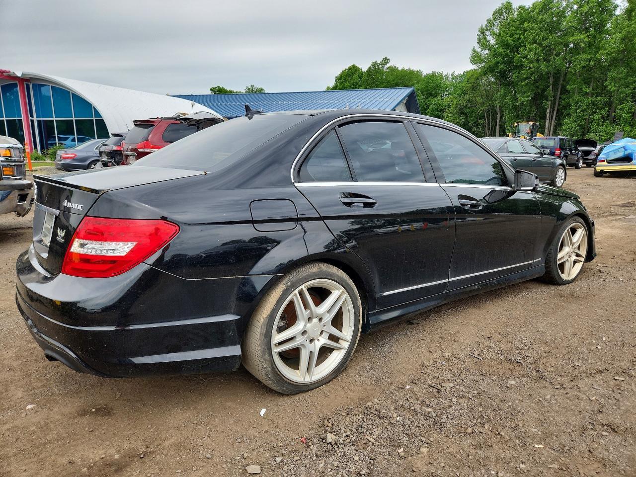 2012 MERCEDES-BENZ C-CLASS — фото 3