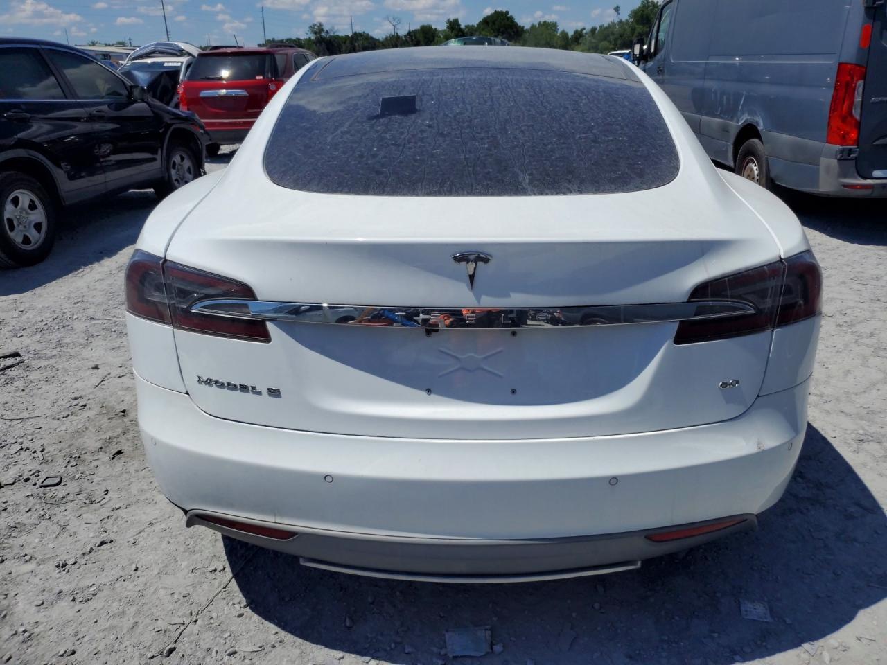 TESLA MODEL S