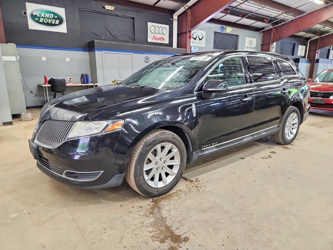 2014 LINCOLN MKT — фото 1
