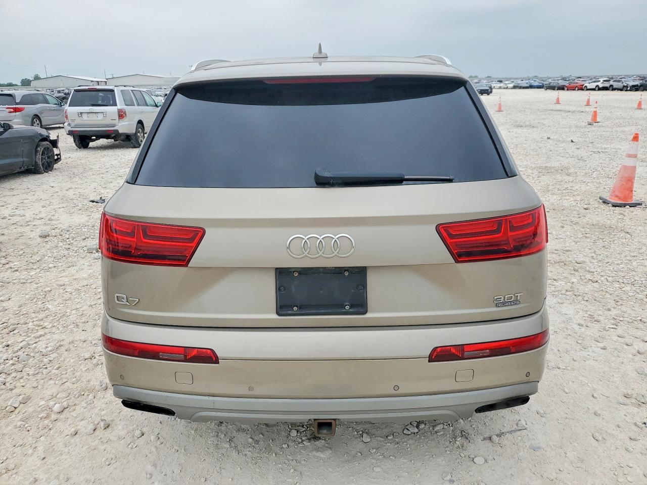 2017 AUDI Q7 — фото 6