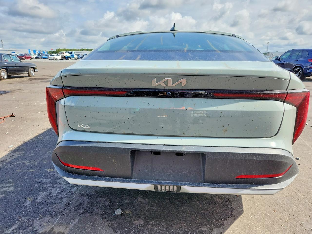 KIA K4