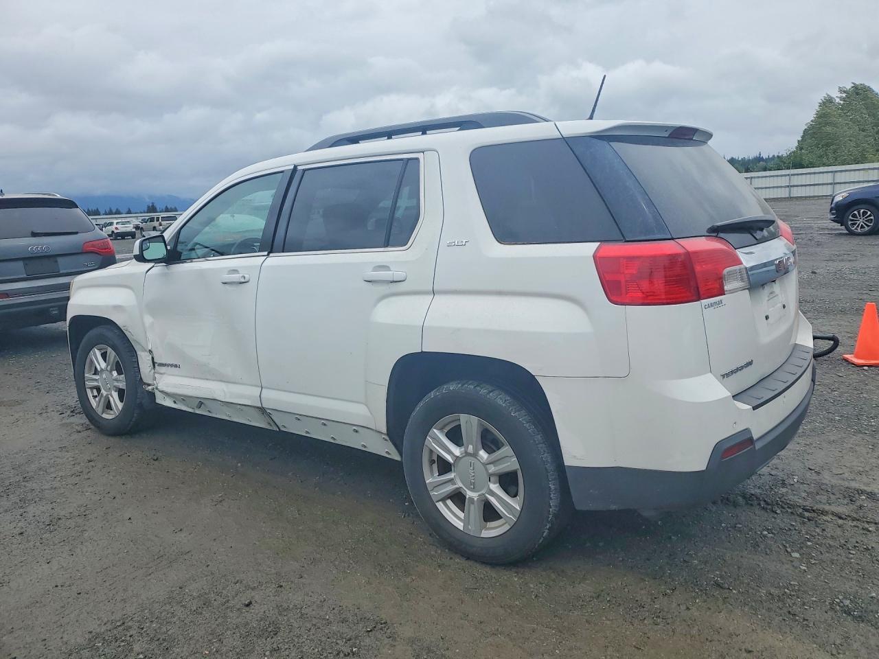 2014 GMC TERRAIN — фото 2