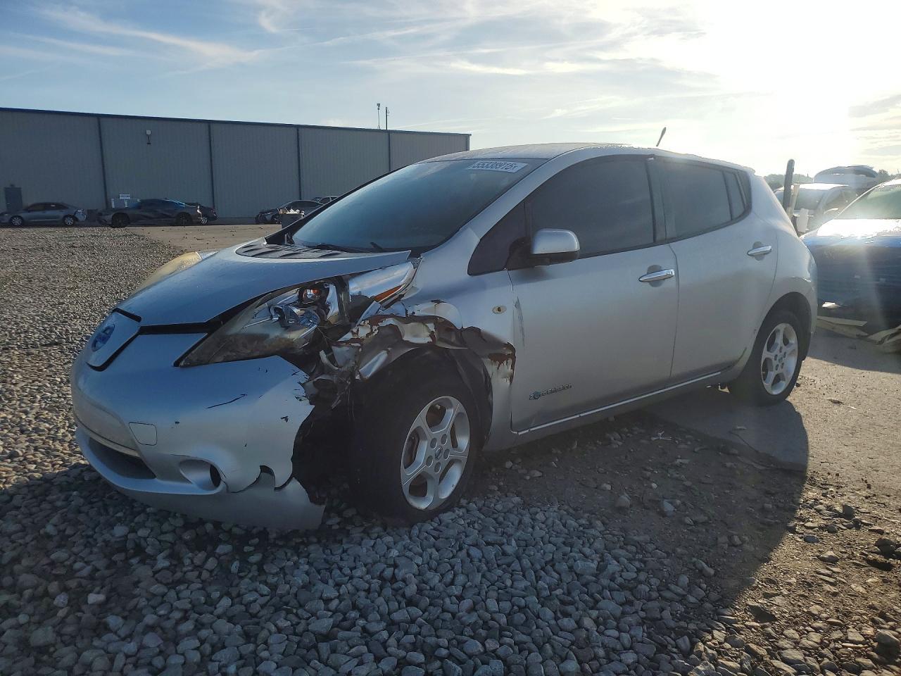 2012 NISSAN LEAF — фото 1
