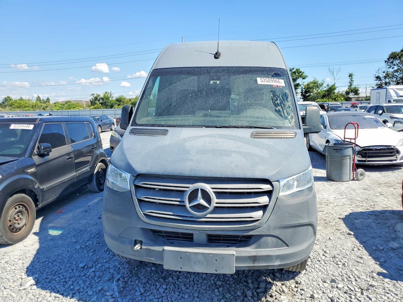 MERCEDES-BENZ SPRINTER
