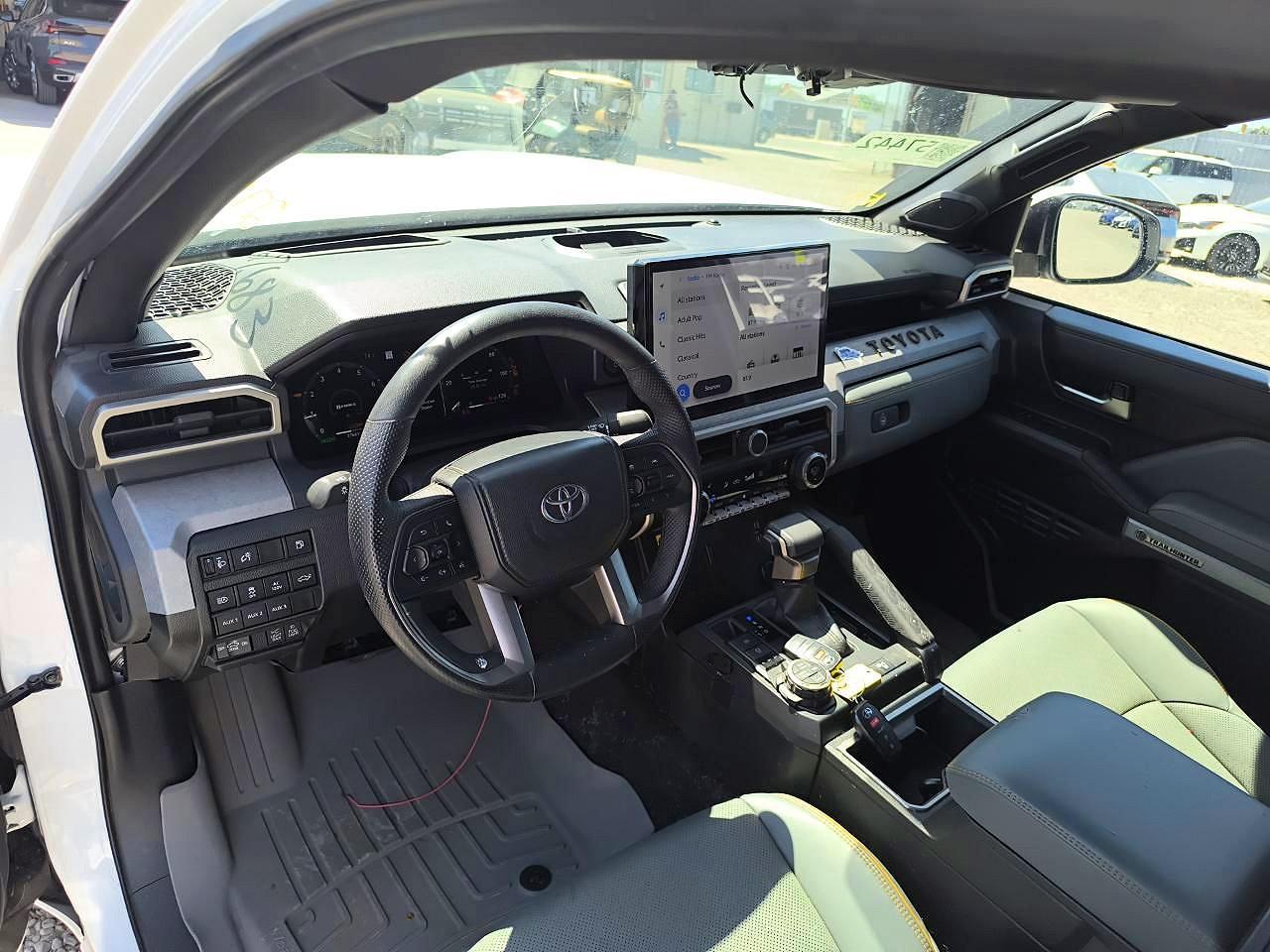 TOYOTA TACOMA