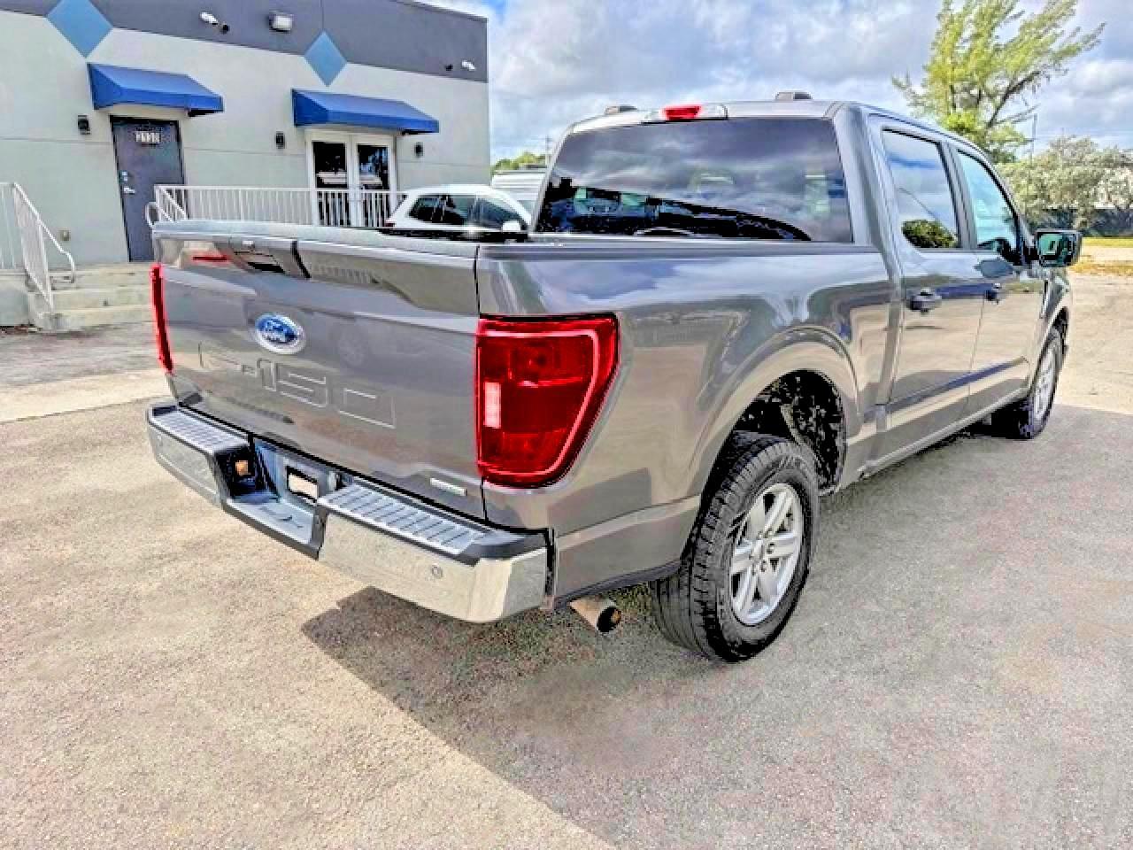 FORD F-150