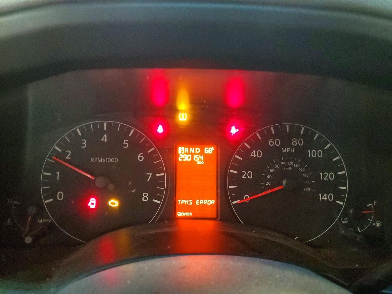 NISSAN NV
