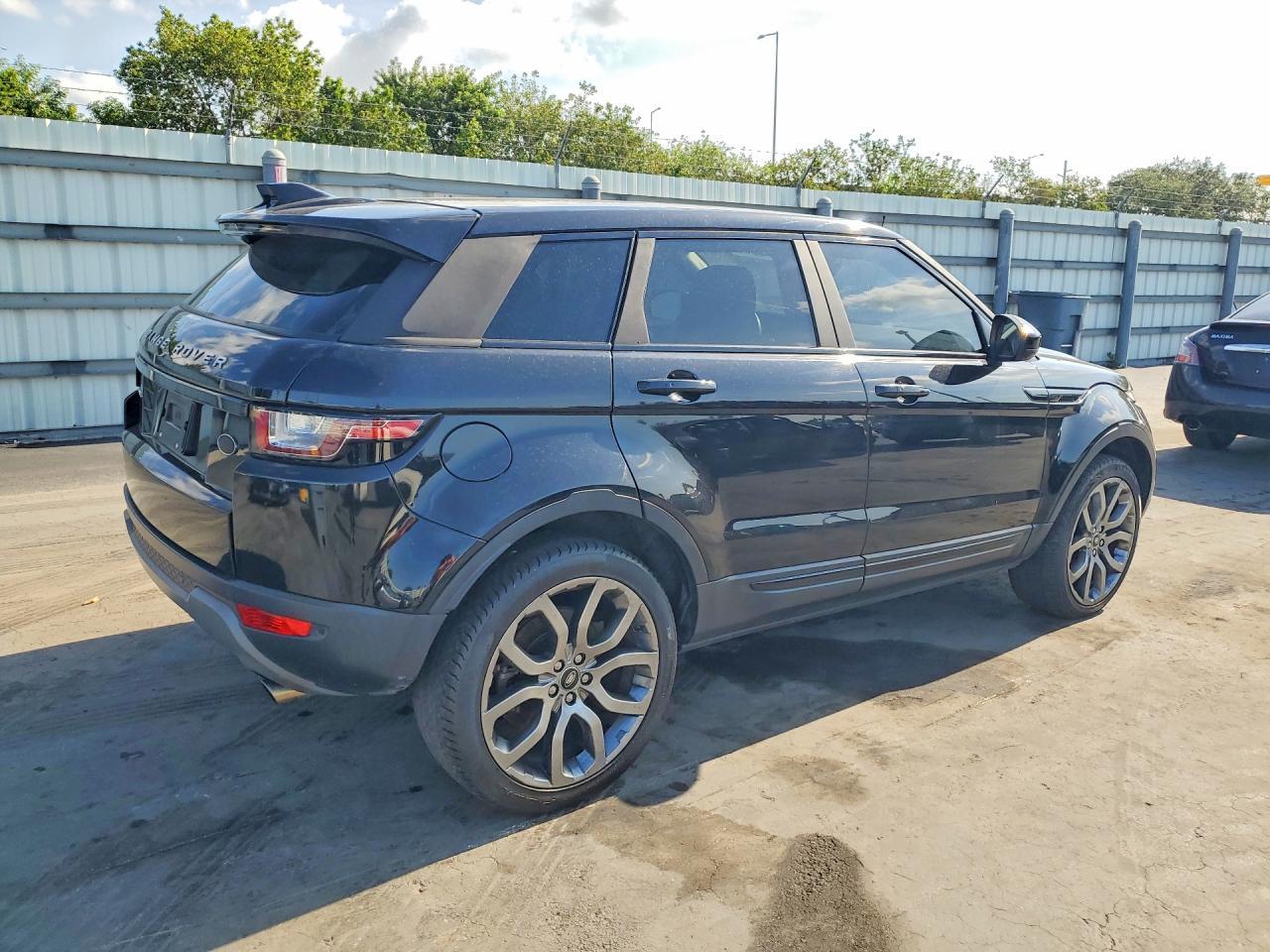 2017 LAND ROVER RANGE ROVER EVOQUE — фото 3