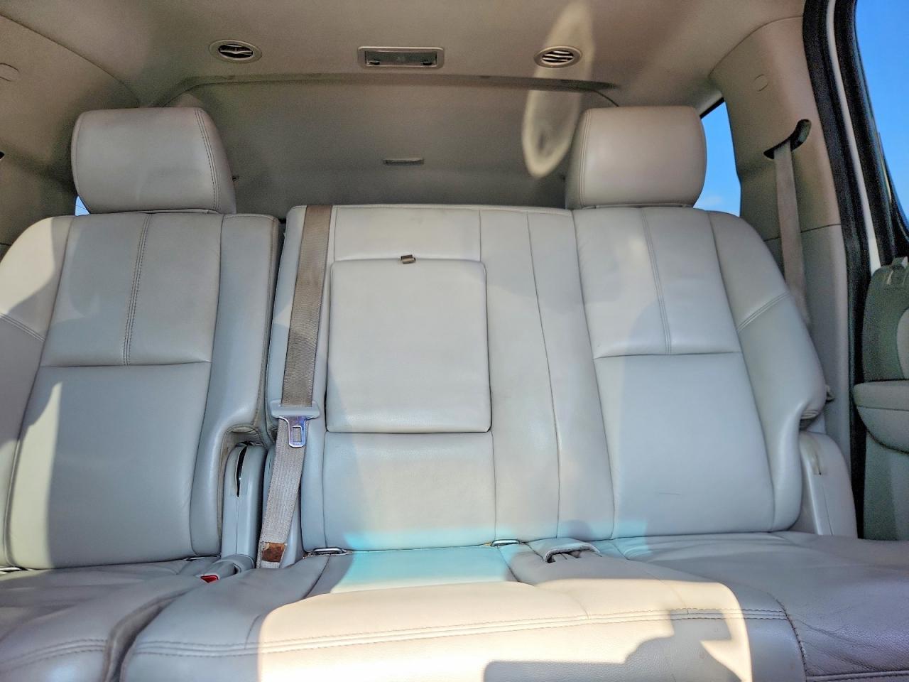 2014 CHEVROLET SUBURBAN — фото 10
