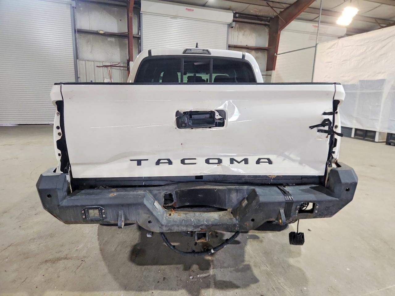 TOYOTA TACOMA
