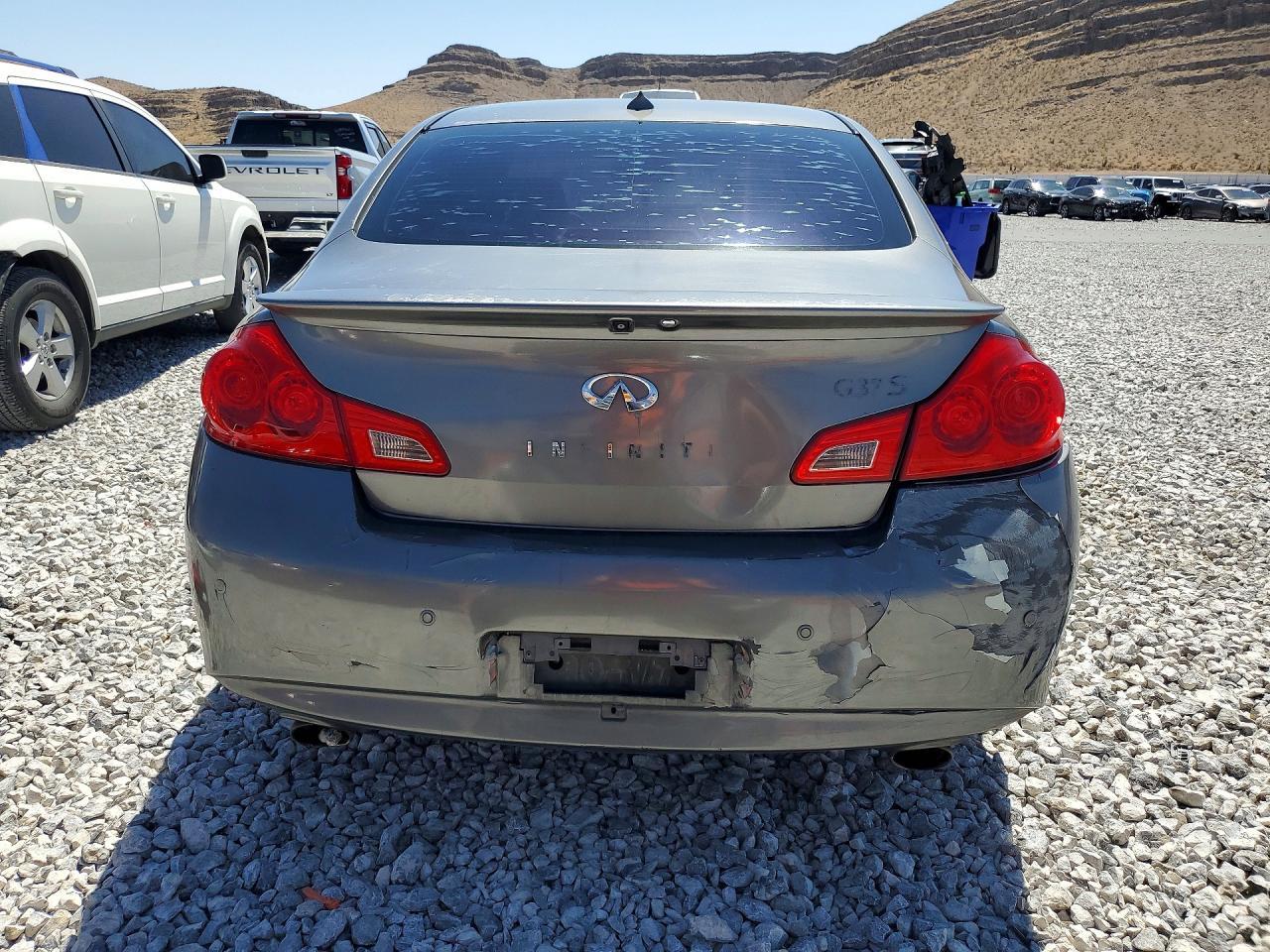 INFINITI G37