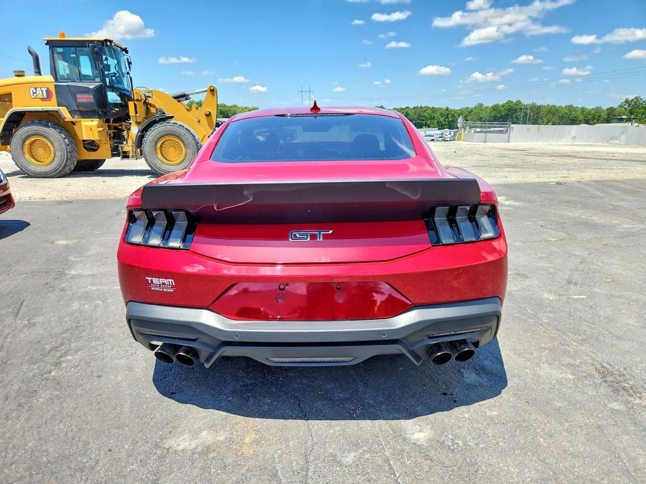 FORD MUSTANG