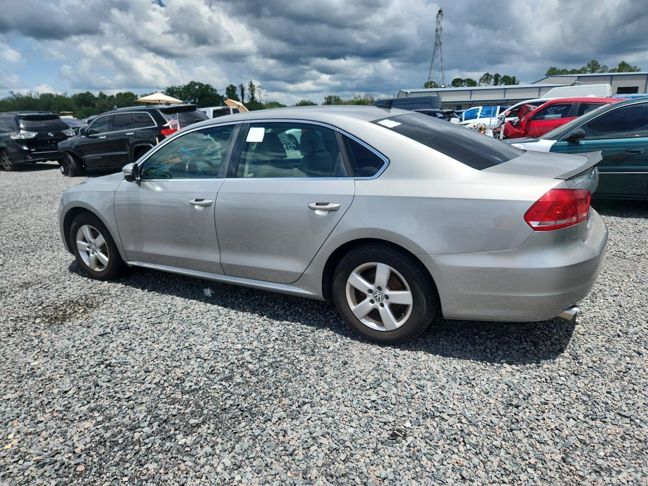 VOLKSWAGEN PASSAT