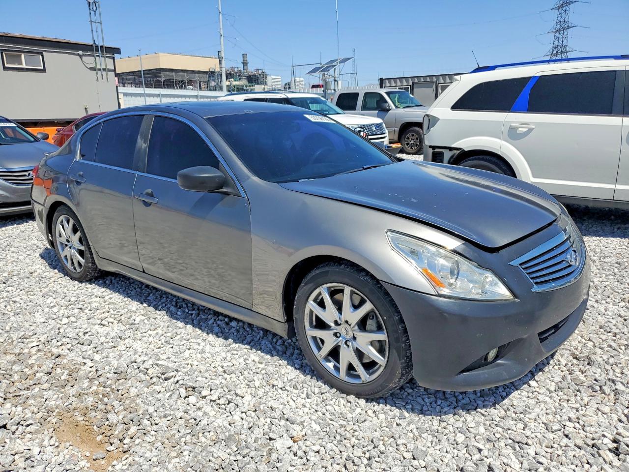 INFINITI G37