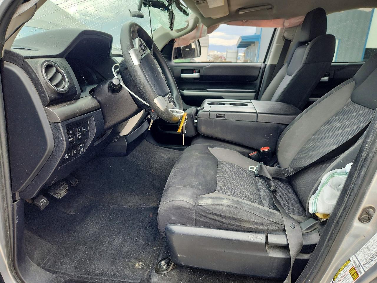 TOYOTA TUNDRA