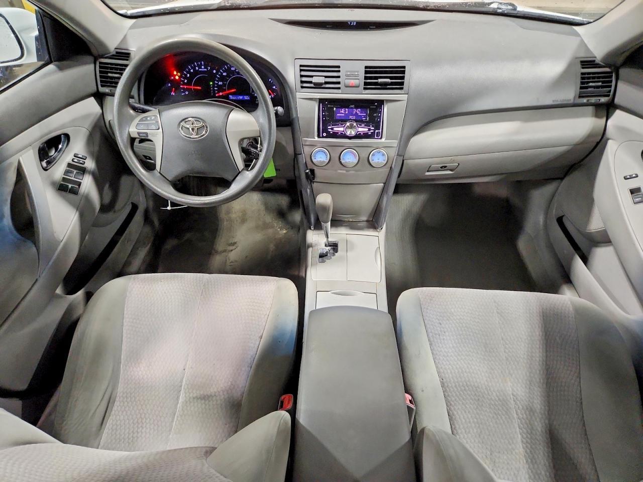 2011 TOYOTA CAMRY — фото 8