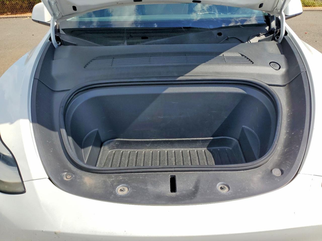 2021 TESLA MODEL Y — фото 11